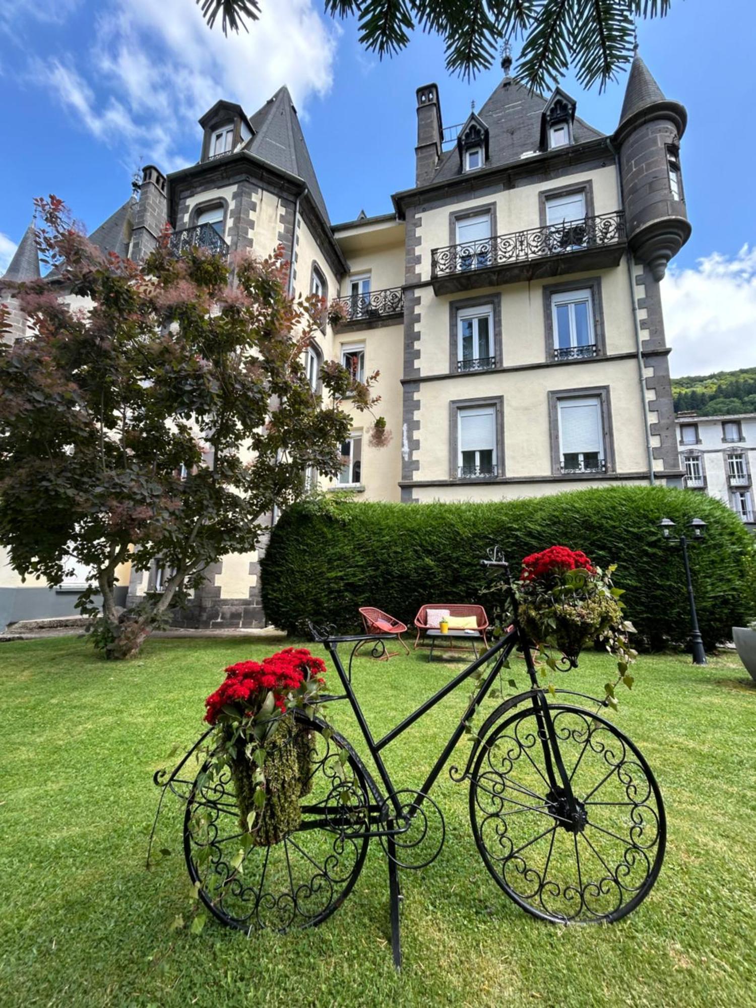 Le Grand Hotel Mont Dore Екстериор снимка